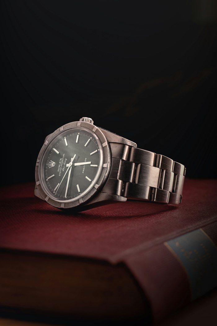 Abyss 300 diver watch